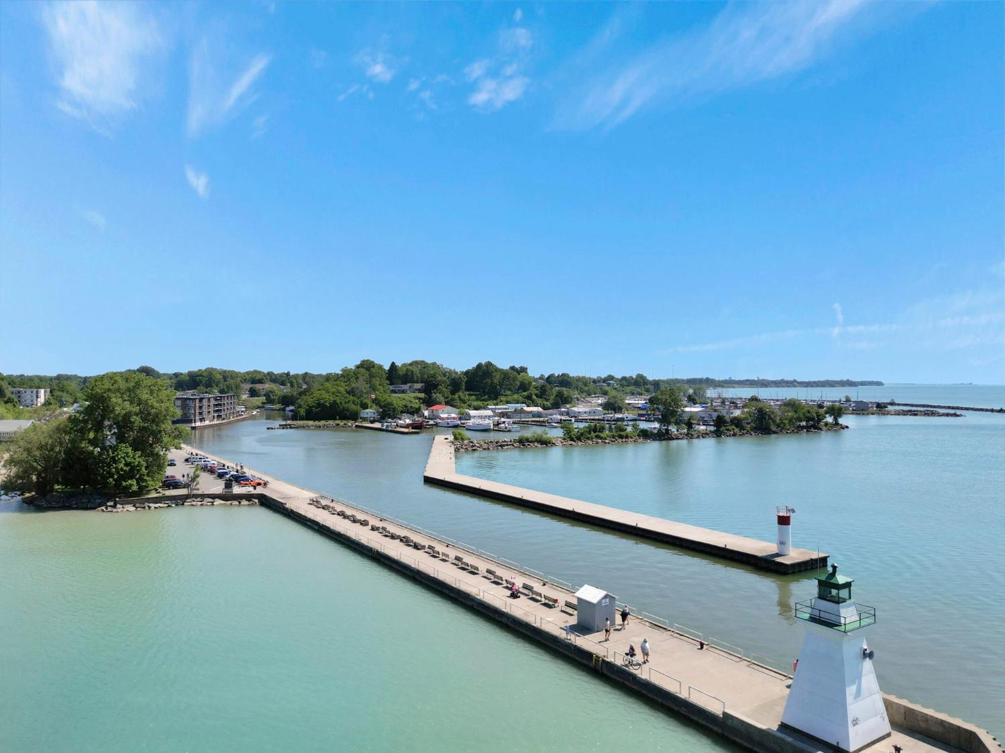 Luxe Lodges On Lake Erie Port Dover Eksteriør bilde